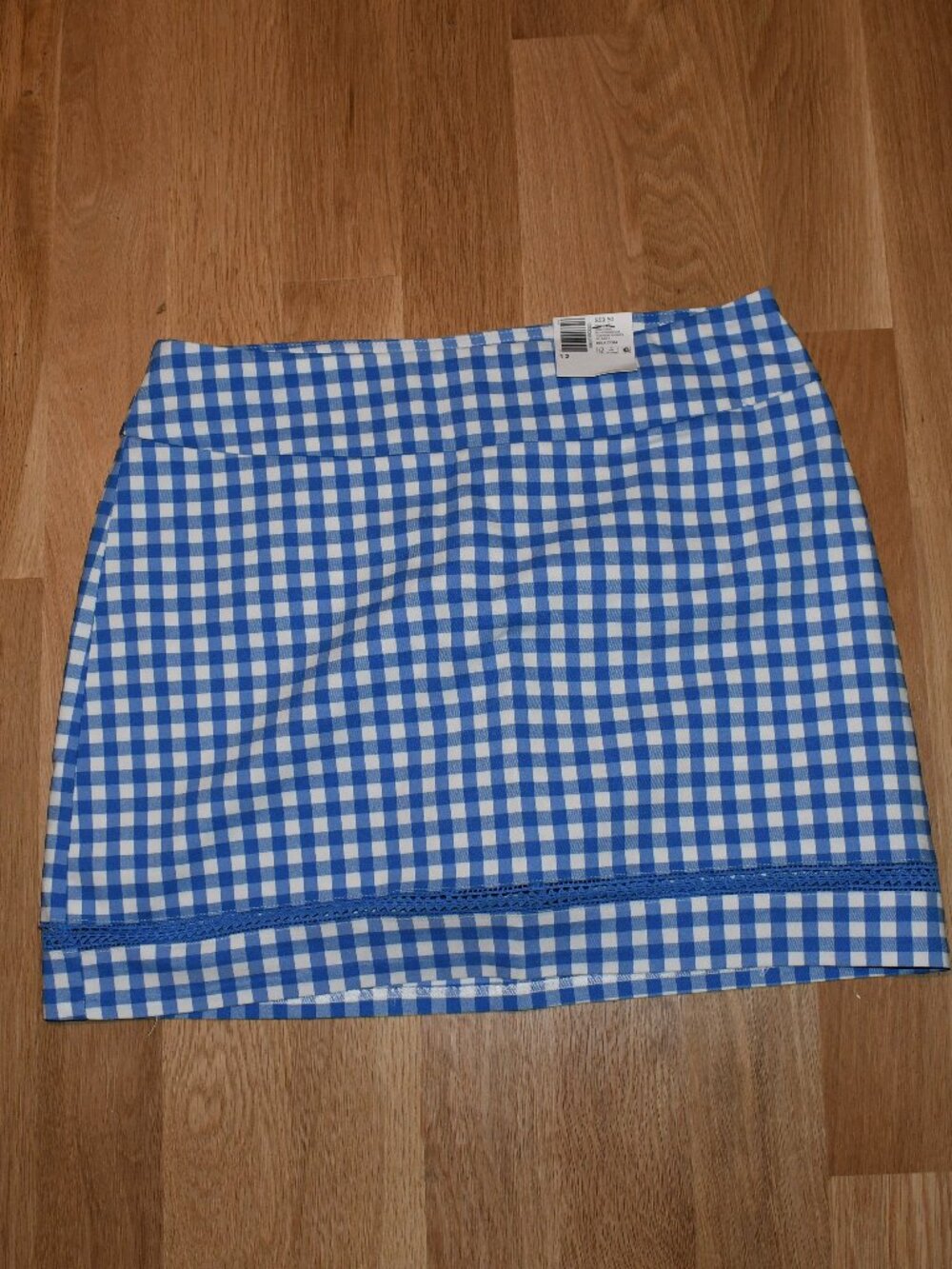 Crown & Ivy Multicolored Skort